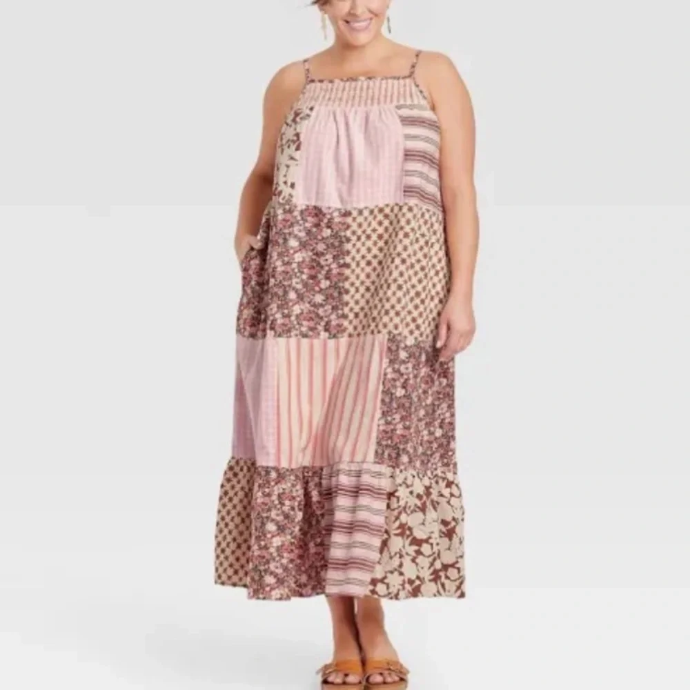 (4X)- Universal Thread Sleeveless Floral Tiered Dress- Brown & Pink